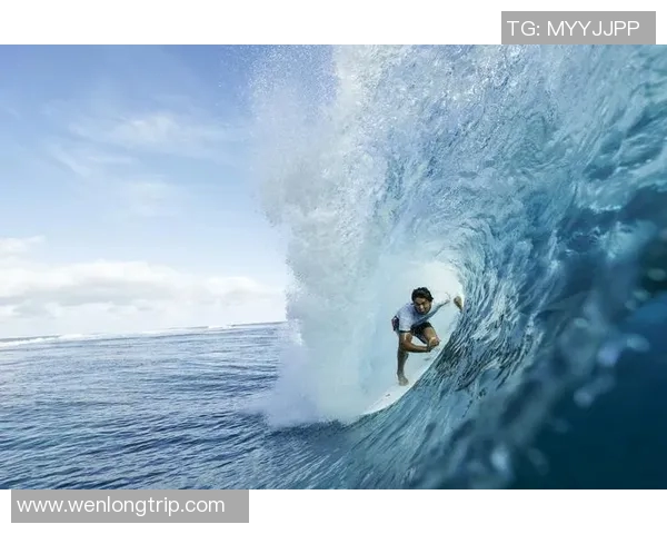 水上运动的无限魅力探索从冲浪到帆船全面解读水上运动的多元风采